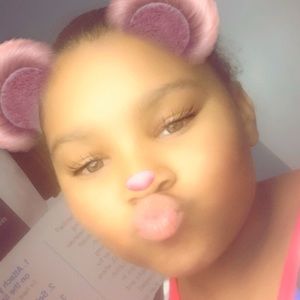 Meet your Posher, Tiara